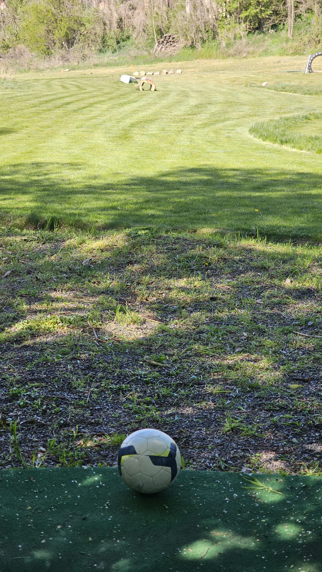 Jamka 10 — pohled z odpaliště, délka 85 m