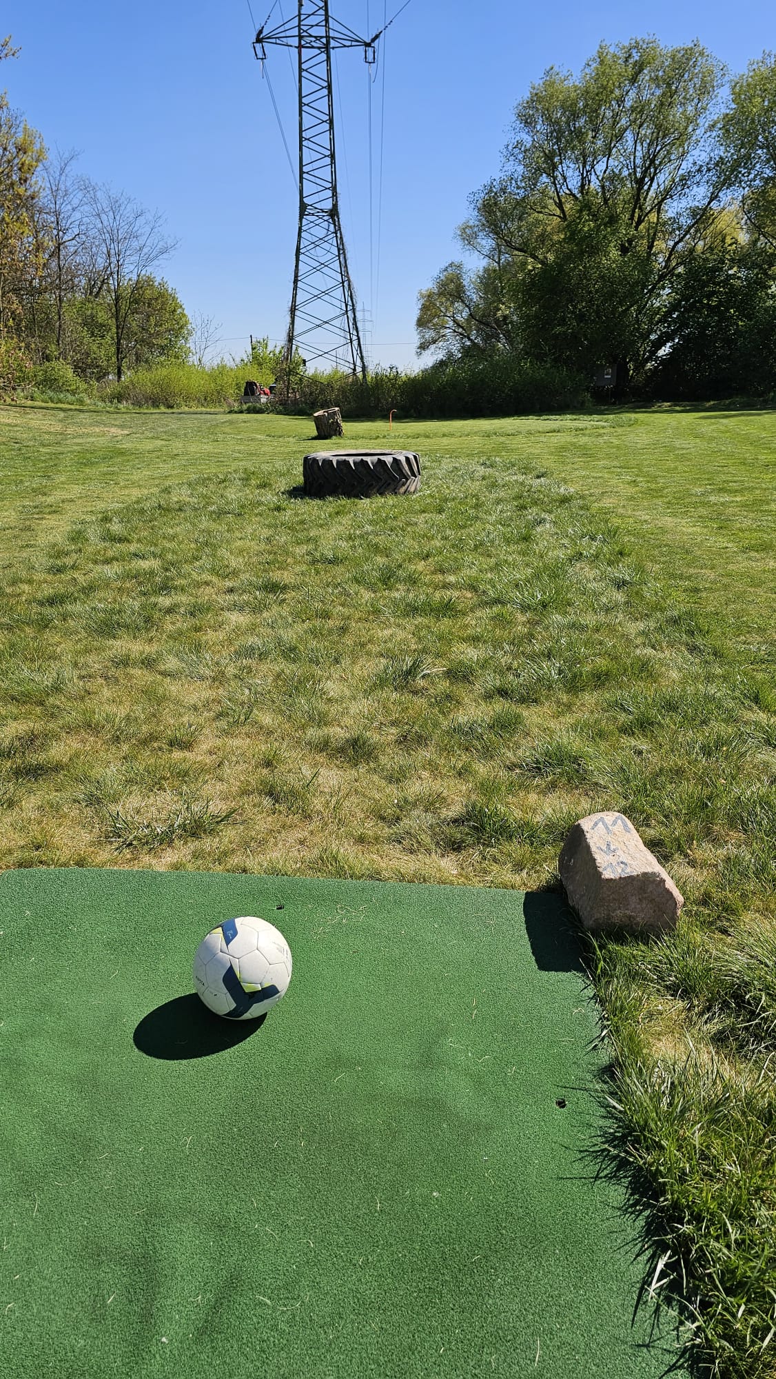 Jamka 11 — pohled z odpaliště, délka 11 m